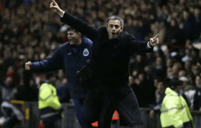 97分钟绝杀！穆帅转费会藏狠劲，1人竟搅乱欧冠全格局？